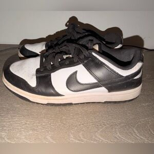 Nike Dunk Low Sneakers